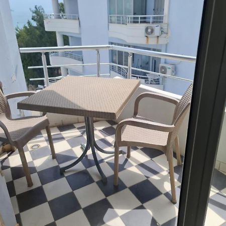 Sea View Apartment In Vlore Exterior photo